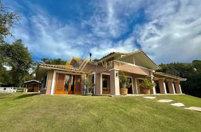 Casa à venda com 3 quartos, sendo 3 suítes, armação dos búzios/rj