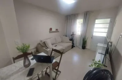 Casa de 2 quartos, espaço gourmet. condomínio vida boa, campo grande