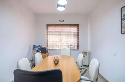 Casa comercial à venda em jundiaí - caxambú - 450m² - 4 salas - 8 vagas - galpão