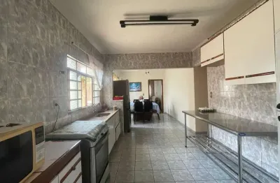 Casa com 3 quartos à venda no Jardim Riviera, Franca 