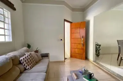 Casa com 3 quartos à venda no Jardim Luiza, Franca 