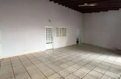 Casa com 3 quartos à venda no Jardim Panorama, Franca 