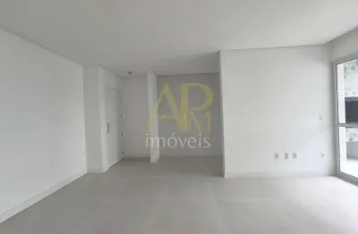 Apartamento à venda com 02 dormitórios, sendo 1 suíte no bairro kobrasol