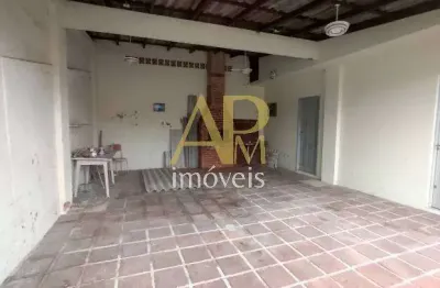 Terreno + edícula à venda: 300m², 200 metros do mar - praia da fora