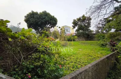 Terreno è venda a 25m do mar, no centro de são josé - 260m²