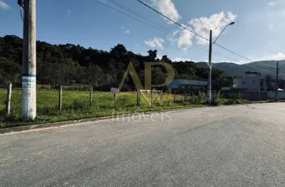 Terreno à venda na Rua Lídia James Huller, Forquilhas, São José