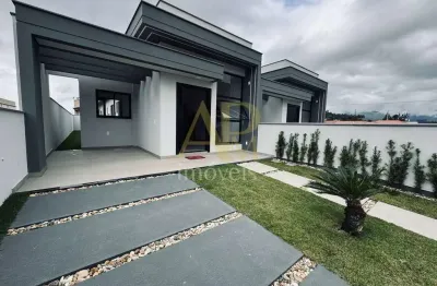 Casa à venda: 3 dorm (1 suíte e 2 demi) e área externa- alto aririu/palhoça
