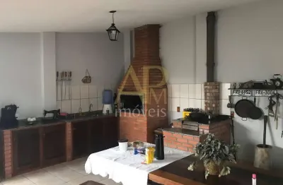 Casa à venda ampla em palhoça com hidromassagem e espaço de festas
