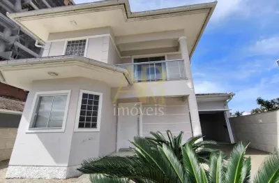 Linda casa mobiliada à venda: 3 dorm (1 suíte)+ escritório/ praia joão rosa