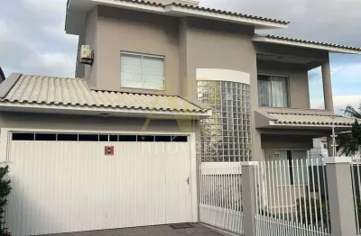 Casa a venda: 3 quartos (1 suíte) , com piscina no centro da palhoça