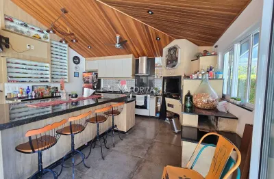 Casa térrea para venda possui 448 metros quadrados com 3 quartos condomínio portal do sabia