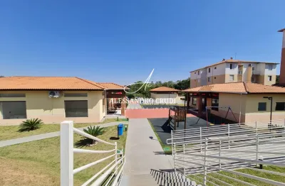 Casa residencial  condomínio villa flora 03 quartos 01 suite, 02 vagas de garagem