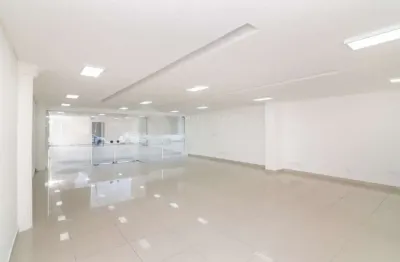 Imobiliária juveve vende prédio/loja comercial rua comendador macedo, 39 centro mezanino reformado