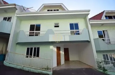 Casa com 3 quartos à venda no Xaxim, Curitiba 