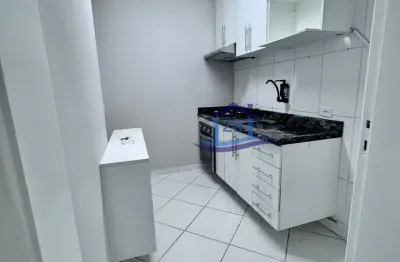 Apartamento reformado  a 5 minutos da estação de trem- km 21.