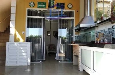 Casa incrível em cotia  em ótimo condomínio - km 31 da raposo  tavares.