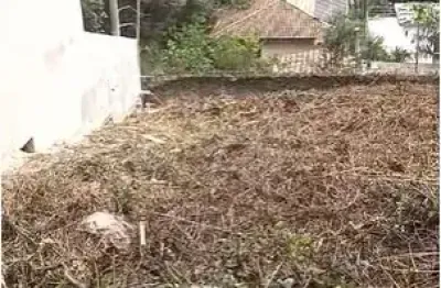 Ótimo terreno   em meio a natureza- a 5 minutos da granja viana.
