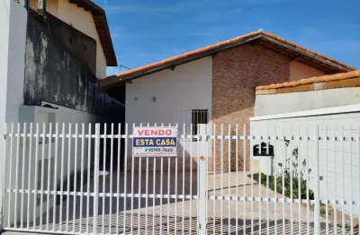 Ótima  casa térrea com 2 quartos e 2 vagas -  parque turiguara - cotia - sp