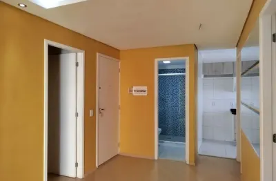 Apartamento 3 quartos, sacada e vaga demarcada- com planejados cozinha e quarto casal.