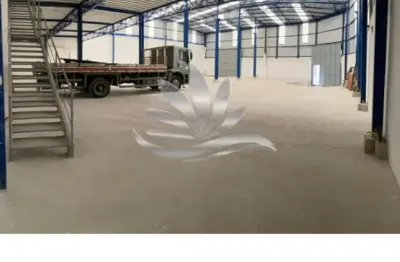 Galpão para aluguel galpão 900m² + jirau de 200m² área nobre higienópolis rio de janeiro