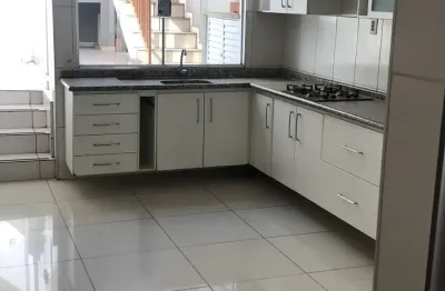 Sobrado no centro de jundiaí com 3 quartos baixou valor oportunidade!