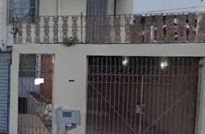 Alugo casa regiao central de jundiai 3dormityorios uma suite bem espaçosa