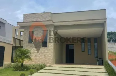 Casa terrea em condomínio fechado em mogi das cruzes-sp, com 3 suítes e garagem para 4 carros
