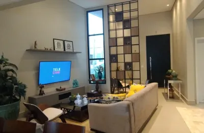 Casa térrea, de esquina e totalmente mobiliada, em condomínio próximo ao centro de piracicaba sp.