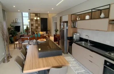 Casa térrea, de esquina e totalmente mobiliada, em condomínio próximo ao centro de piracicaba sp.