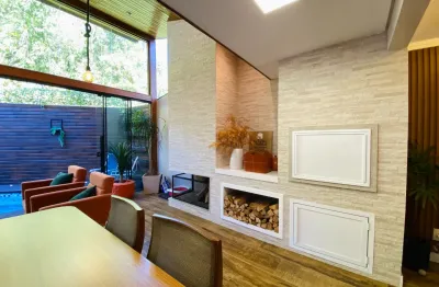 Sobrado em condomínio fechado no bairro anita garibaldi, joinville/sc