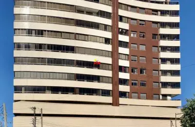Apartamento à venda com 3 quartos no centro de tramandaí