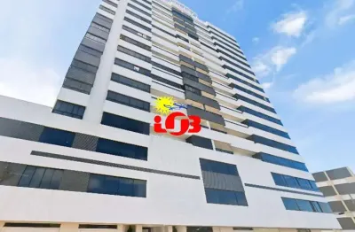 Apartamento de 03 dormitórios com vista eterna para o mar, no centro de tramandaí!