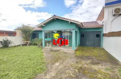 Linda residência em região de moradores no centro de imbé!