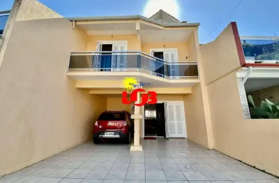 Casa com 4 quartos à venda na Travessa Sapiranga, 1264, Centro, Tramandaí