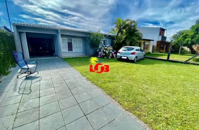 Casa de 02 dormitórios e com piscina. tramandaí, zona nova!