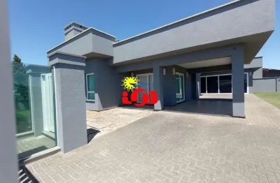 Casa à venda em imbé - centro: próximo ao mar, churrasqueira, vista para o mar