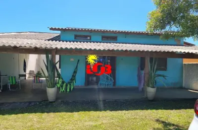 Sobrado semi-mobiliado em imbé - pátio fechado, ótima localização (350 m. do mar)