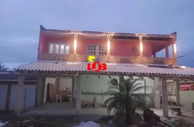 Casa sobrado à venda em imbé com piscina e próximo ao mar