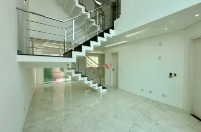 Lindo triplex no capela velha otima localização otima valorização do local