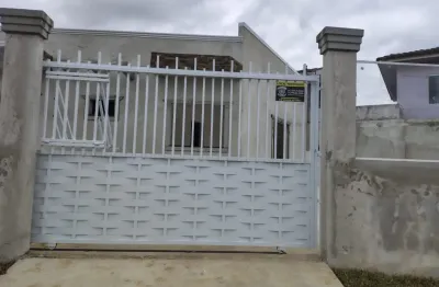 Linda casa em uma localização privelegiada com 3 quartos e 1 suite