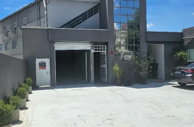 Barracão / Galpão / Depósito com 3 salas para alugar na Rua Camburiú, Vila Ipojuca, São Paulo