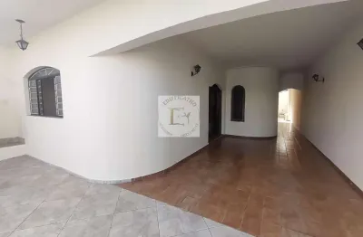 Sobrado para locação em pindamonhangaba, são benedito, 4 dormitórios, 1 suíte, 2 banheiros, 2 vagas
