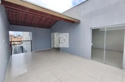 Sobrado para Venda em Pindamonhangaba, Araretama, 3 dormitórios, 1 suíte, 2 banheiros, 4 vagas