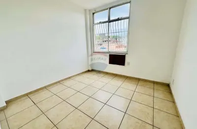 Apto histórico à venda: fonseca, niterói, oportunidade única, abaixo preço de mercado.