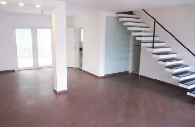 Casa com 4 quartos à venda na Rua Ubaíra, Moema, São Paulo