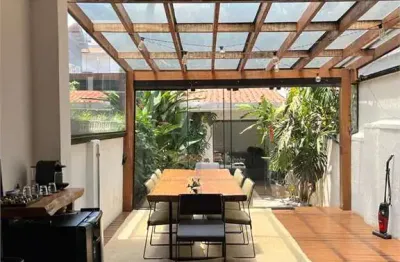 Casa comercial à venda no Jardim Europa, São Paulo 