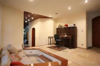 Casa com 4 quartos à venda na Rua Natingui, Vila Madalena, São Paulo