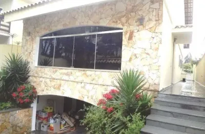 Casa térrea com 4 quartos à venda em jardim leonor - sp