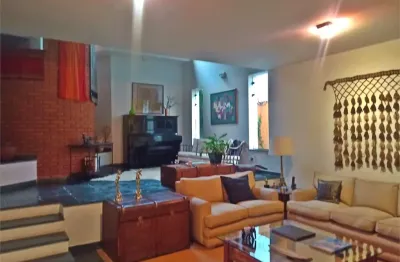 Casa com 4 quartos à venda na Comissário Gastão Moutinho, Morumbi, São Paulo