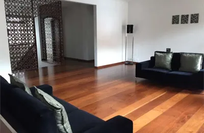 Casa com 4 quartos à venda na Rua Flor de Amarilis, 518, Cidade Jardim, São Paulo